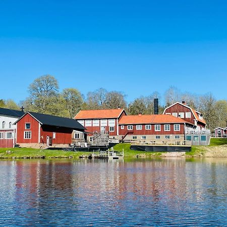 Trehoerna Waerdhus & Vandrarhem Buitenkant foto